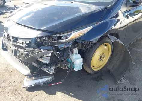 2022 Toyota Prius Prime Limited z USA, uszkodzony, nr VIN JTDKAMFP7N3228875